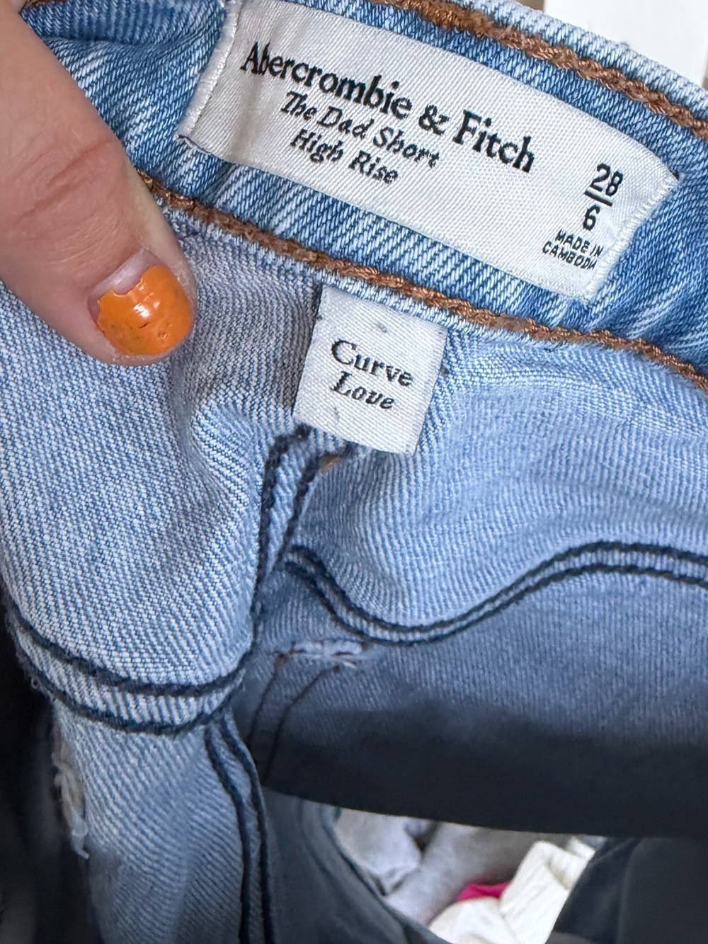Abercrombie and Fitch the dad short high rise curve love denim jean shorts 6/28 - Picture 4 of 4